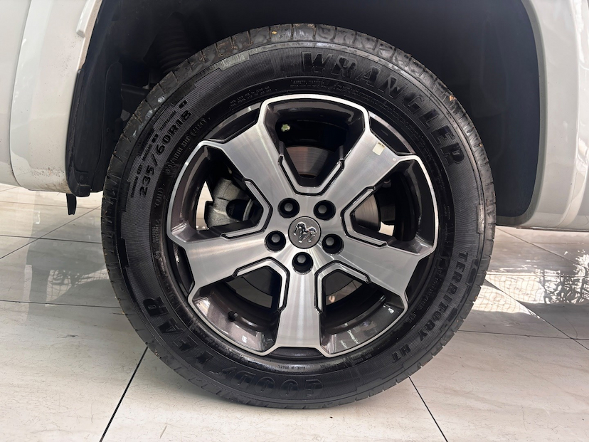 Foto do veículo RAM RAMPAGE 2.2 TURBO DIESEL LARAMIE 4X4 AUTOMÁTICO 2026 13.000 KM 224.777,00
