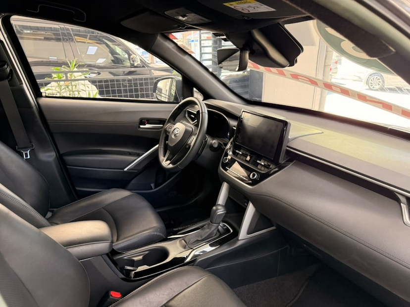Foto do veículo TOYOTA COROLLA CROSS 2.0 VVT-IE FLEX XRE DIRECT SHIFT 2023 54.203 KM 164.777,00