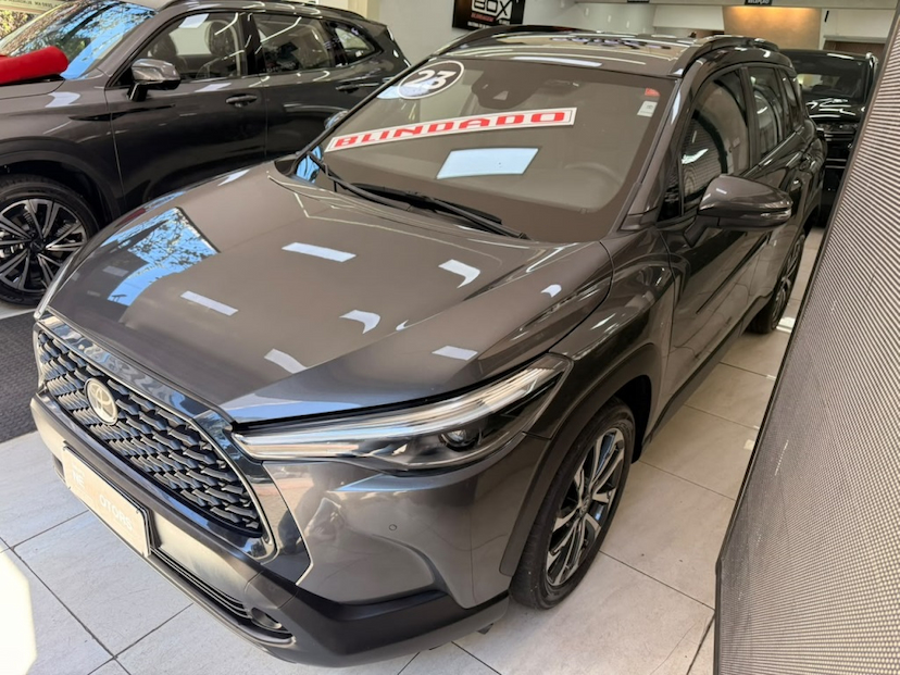 Foto do veículo TOYOTA COROLLA CROSS 2.0 VVT-IE FLEX XRE DIRECT SHIFT 2023 54.203 KM 164.777,00
