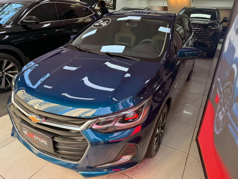 Foto do veículo CHEVROLET ONIX 1.0 TURBO FLEX PLUS PREMIER AUTOMÁTICO 2024 33.260 KM 87.777,00