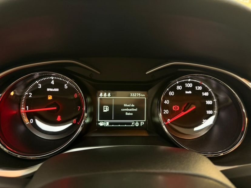 Foto do veículo CHEVROLET ONIX 1.0 TURBO FLEX PLUS PREMIER AUTOMÁTICO 2024 33.260 KM 87.777,00