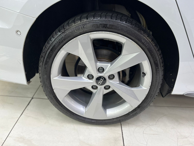 Foto do veículo AUDI A3 1.4 35 TFSI GASOLINA SEDAN S LINE LIMITED TIPTRONIC 2022 39.176 KM 198.777,00