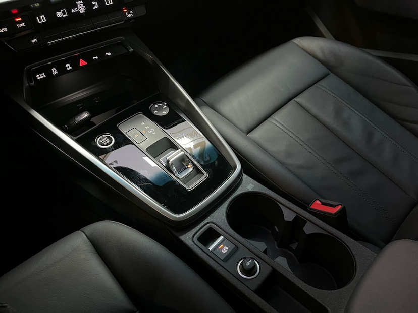 Foto do veículo AUDI A3 1.4 35 TFSI GASOLINA SEDAN S LINE LIMITED TIPTRONIC 2022 39.176 KM 198.777,00