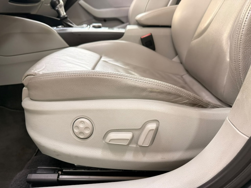 Foto do veículo AUDI A3 2.0 TFSI SEDAN AMBITION 16V GASOLINA 4P S-TRONIC 2016 97.923 KM 97.777,00