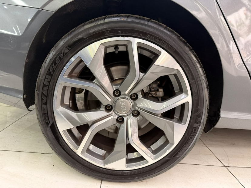 Foto do veículo AUDI A3 2.0 TFSI SEDAN AMBITION 16V GASOLINA 4P S-TRONIC 2016 97.923 KM 97.777,00