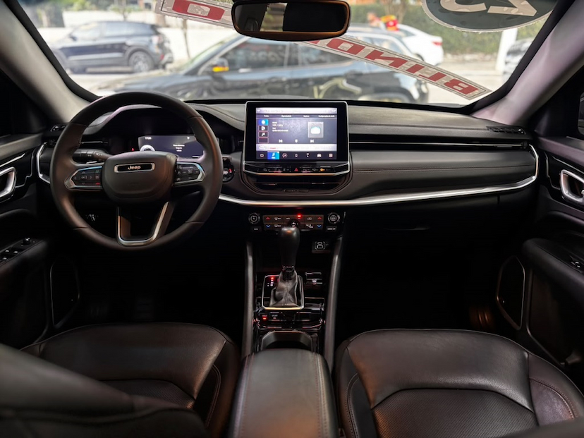 Foto do veículo JEEP COMPASS 1.3 T270 TURBO FLEX LIMITED AT6 2023 39.727 KM 182.777,00