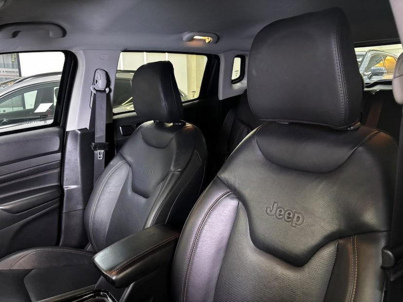 Foto do veículo JEEP COMPASS 1.3 T270 TURBO FLEX LIMITED AT6 2023 39.727 KM 182.777,00