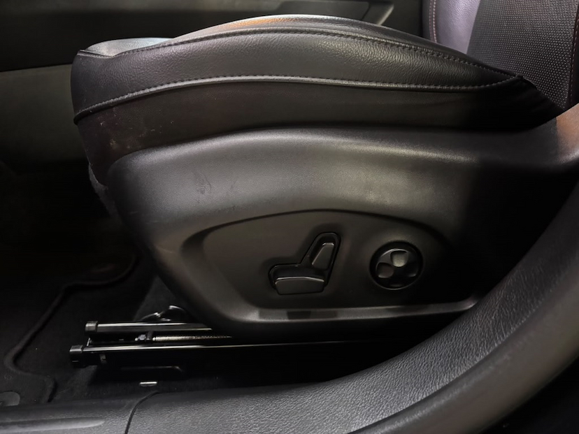 Foto do veículo JEEP COMPASS 1.3 T270 TURBO FLEX LIMITED AT6 2023 39.727 KM 182.777,00