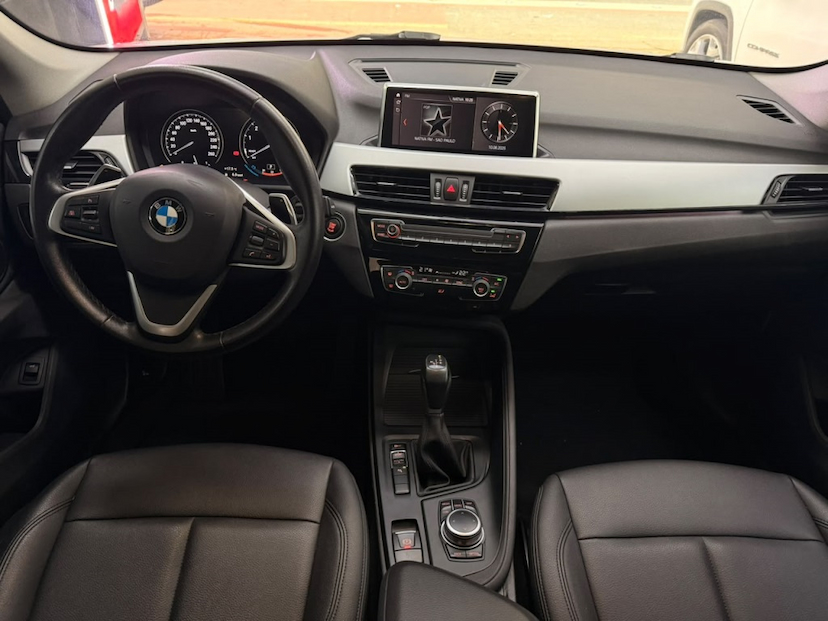 Foto do veículo BMW X1 2.0 16V TURBO ACTIVEFLEX SDRIVE20I 4P AUTOMÁTICO 2020 64.890 KM 147.777,00
