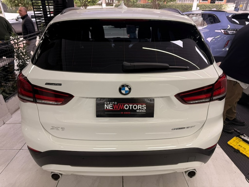 Foto do veículo BMW X1 2.0 16V TURBO ACTIVEFLEX SDRIVE20I 4P AUTOMÁTICO 2020 64.890 KM 147.777,00