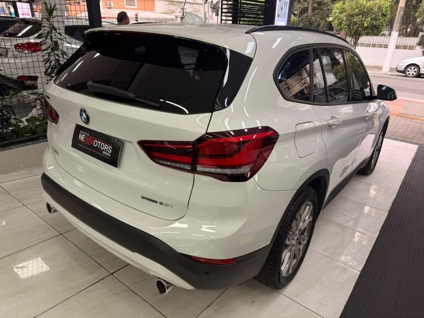 Foto do veículo BMW X1 2.0 16V TURBO ACTIVEFLEX SDRIVE20I 4P AUTOMÁTICO 2020 64.890 KM 147.777,00
