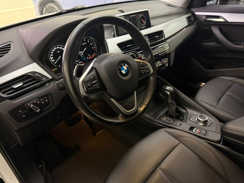 Foto do veículo BMW X1 2.0 16V TURBO ACTIVEFLEX SDRIVE20I 4P AUTOMÁTICO 2020 64.890 KM 147.777,00