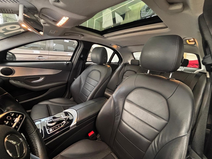Foto do veículo MERCEDES-BENZ C 200 1.5 EQ BOOST HÍBRIDO 9G-TRONIC 2019 45.638 KM 198.777,00
