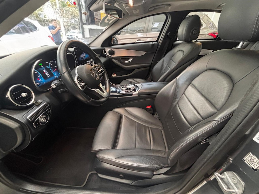 Foto do veículo MERCEDES-BENZ C 200 1.5 EQ BOOST HÍBRIDO 9G-TRONIC 2019 45.638 KM 198.777,00