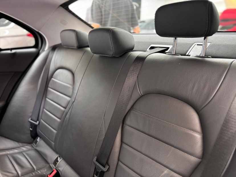 Foto do veículo MERCEDES-BENZ C 200 1.5 EQ BOOST HÍBRIDO 9G-TRONIC 2019 45.638 KM 198.777,00