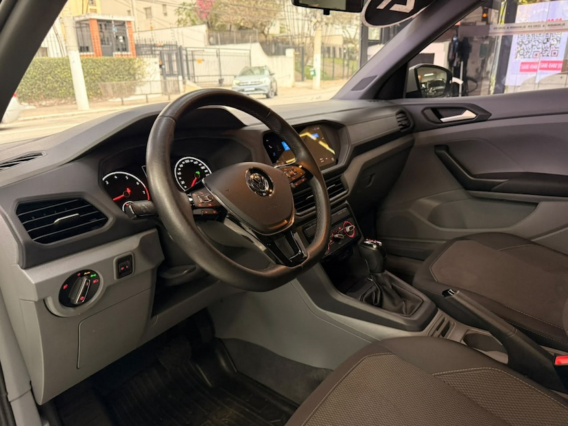 Foto do veículo VOLKSWAGEN T-CROSS 1.0 200 TSI TOTAL FLEX AUTOMÁTICO 2021 53.225 KM 92.777,00