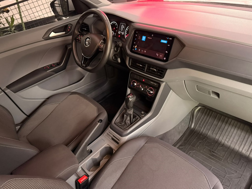 Foto do veículo VOLKSWAGEN T-CROSS 1.0 200 TSI TOTAL FLEX AUTOMÁTICO 2021 53.225 KM 92.777,00