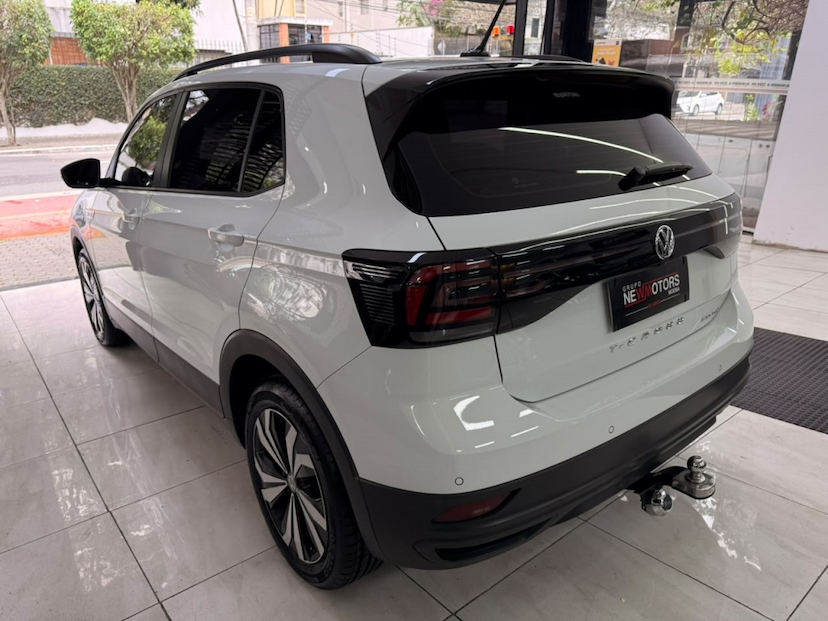 Foto do veículo VOLKSWAGEN T-CROSS 1.0 200 TSI TOTAL FLEX AUTOMÁTICO 2021 53.225 KM 92.777,00