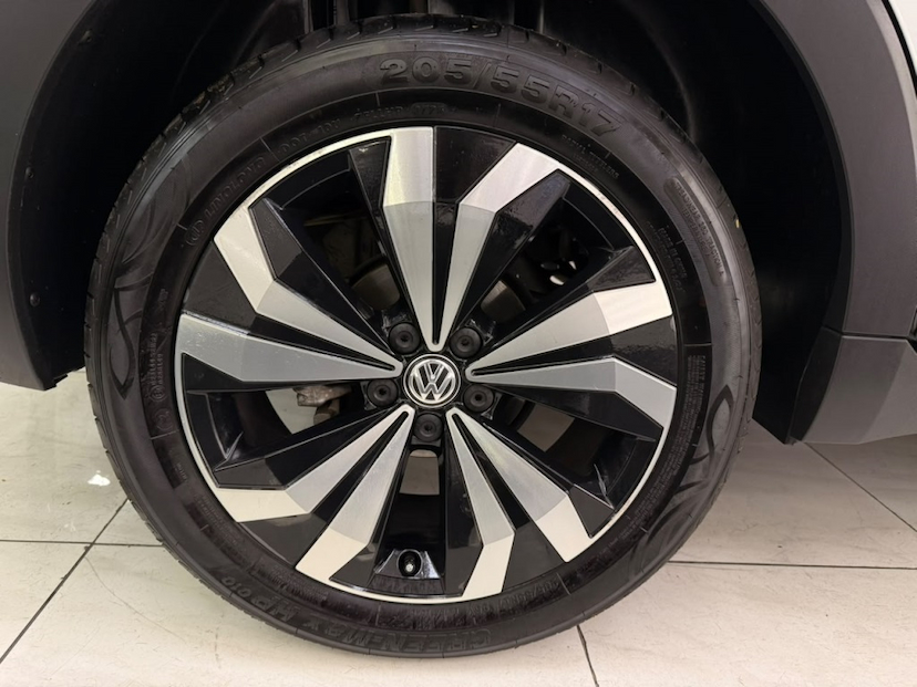 Foto do veículo VOLKSWAGEN T-CROSS 1.0 200 TSI TOTAL FLEX AUTOMÁTICO 2021 53.225 KM 92.777,00
