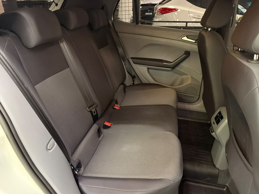 Foto do veículo VOLKSWAGEN T-CROSS 1.0 200 TSI TOTAL FLEX AUTOMÁTICO 2021 53.225 KM 92.777,00