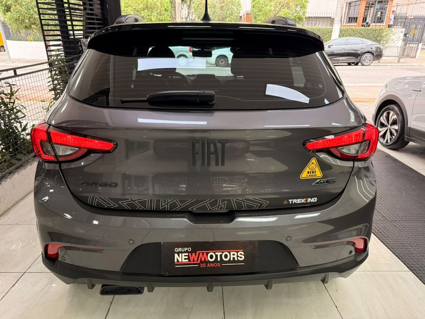 Foto do veículo FIAT ARGO 1.8 E.TORQ FLEX TREKKING AT6 2021 58.244 KM 79.777,00