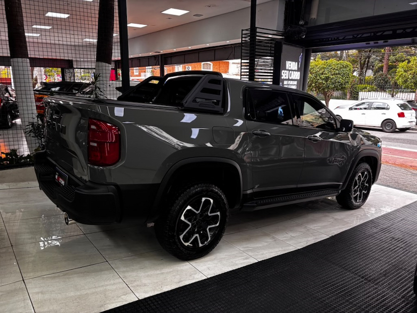 Foto do veículo RAM RAMPAGE 2.0 HURRICANE 4 TURBO GASOLINA REBEL 4X4 AUTOMÁTICO 2024 19.613 KM 183.777,00
