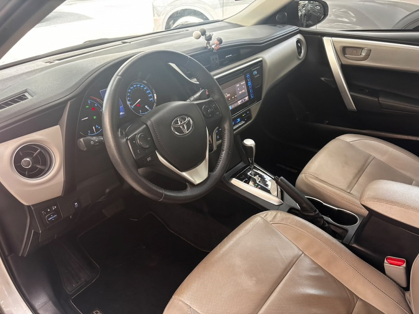 Foto do veículo TOYOTA COROLLA 2.0 XEI 16V FLEX 4P AUTOMÁTICO 2018 60.800 KM 100.777,00