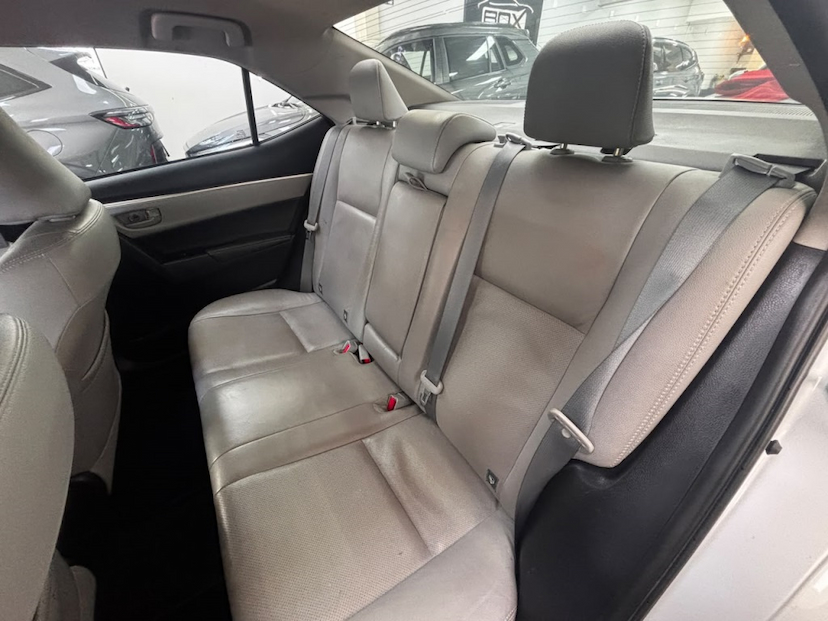 Foto do veículo TOYOTA COROLLA 2.0 XEI 16V FLEX 4P AUTOMÁTICO 2018 60.800 KM 100.777,00