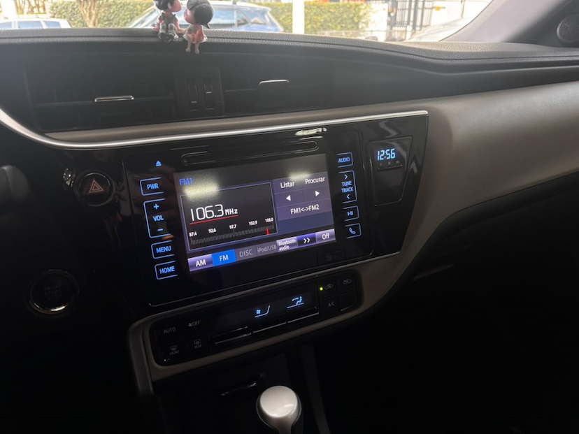 Foto do veículo TOYOTA COROLLA 2.0 XEI 16V FLEX 4P AUTOMÁTICO 2018 60.800 KM 100.777,00