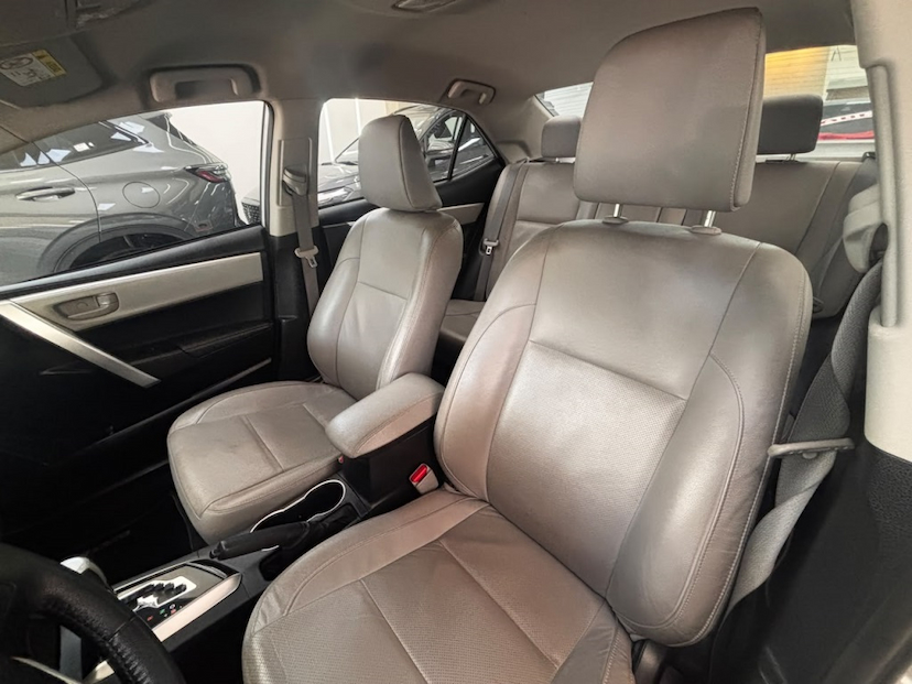 Foto do veículo TOYOTA COROLLA 2.0 XEI 16V FLEX 4P AUTOMÁTICO 2018 60.800 KM 100.777,00