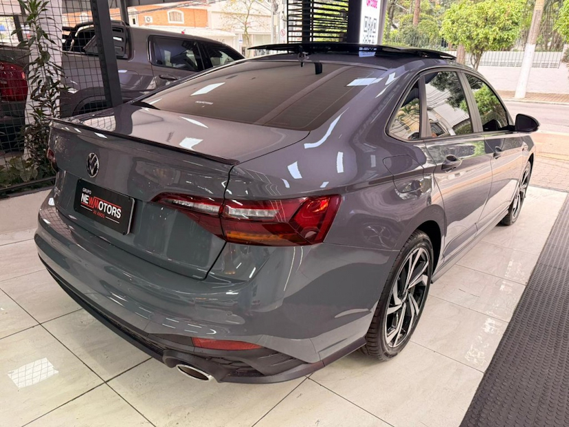 Foto do veículo VOLKSWAGEN JETTA 2.0 350 TSI GASOLINA GLI DSG 2024 5.045 KM 214.777,00