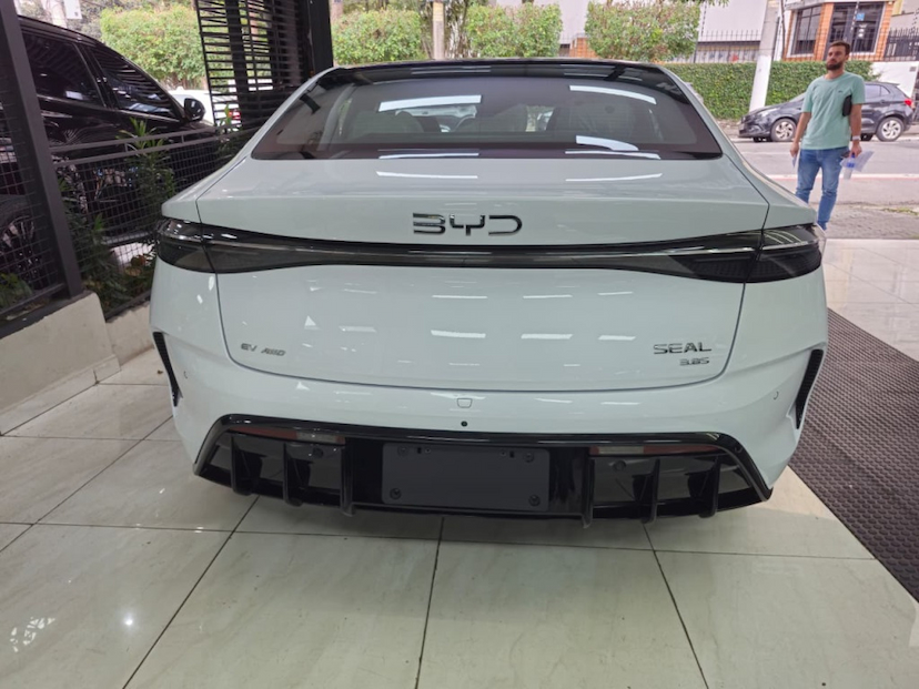 Foto do veículo BYD SEAL 82,5 KW ELÉTRICO AWD 2027 0 KM 273.880,00