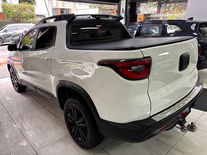 Foto do veículo FIAT TORO 1.3 TURBO 270 FLEX FREEDOM AT6 2024 30.846 KM 123.777,00