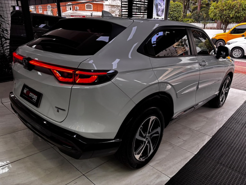 Foto do veículo HONDA HR-V 1.5 DI I-VTEC TURBO FLEX TOURING CVT 2025 12.659 KM 164.777,00