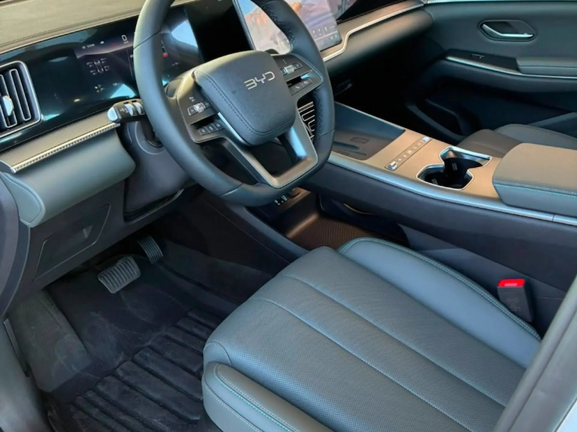 Foto do veículo BYD SONG PRO 1.5 DM-I FLEX PHEV GS AUTOMÁTICO 2027 0 KM 199.880,00