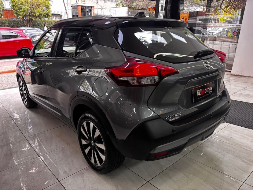 Foto do veículo NISSAN KICKS 1.6 16V FLEXSTART SL 4P XTRONIC 2017 89.447 KM 91.777,00