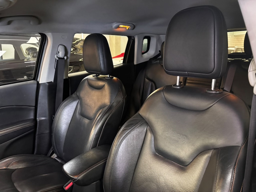 Foto do veículo JEEP COMPASS 2.0 16V FLEX LONGITUDE AUTOMÁTICO 2019 76.791 KM 117.777,00