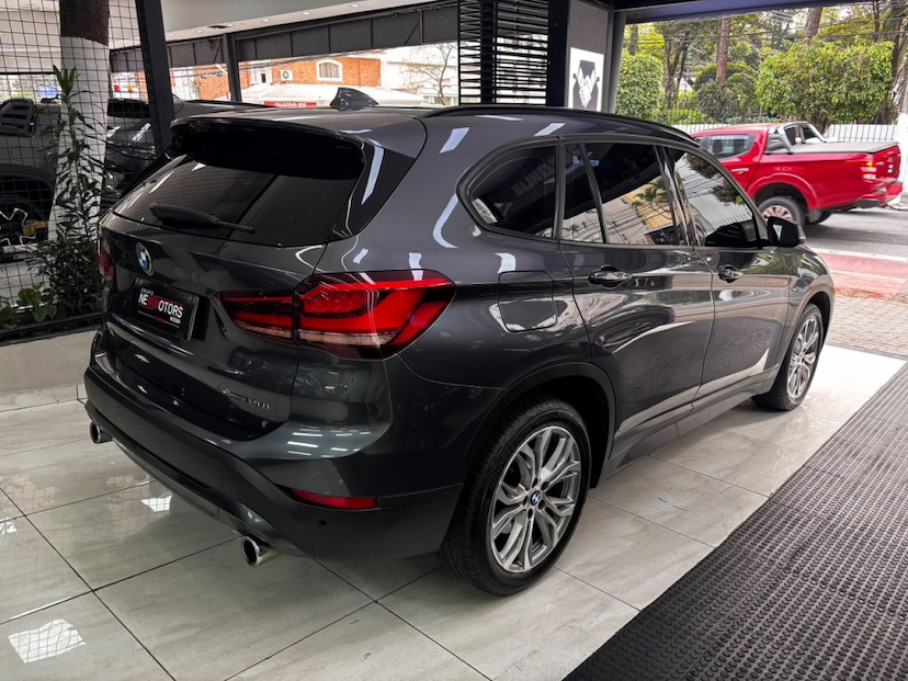 Foto do veículo BMW X1 2.0 16V TURBO ACTIVEFLEX SDRIVE20I 4P AUTOMÁTICO 2020 70.976 KM 138.777,00