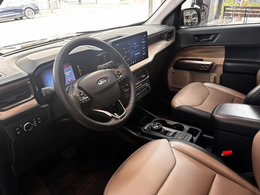 Foto do veículo FORD MAVERICK 2.5 HYBRID LARIAT E-CVT 2025 5.600 KM 219.777,00