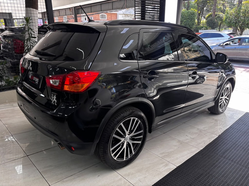 Foto do veículo MITSUBISHI ASX 2.0 AWD 16V FLEX 4P AUTOMÁTICO 2018 86.069 KM 93.777,00