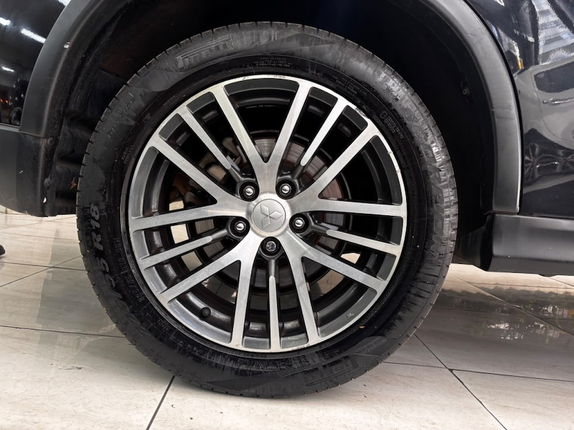 Foto do veículo MITSUBISHI ASX 2.0 AWD 16V FLEX 4P AUTOMÁTICO 2018 86.069 KM 93.777,00