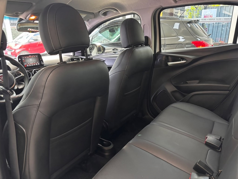 Foto do veículo FIAT CRONOS 1.8 E.TORQ FLEX PRECISION AT6 2019 40.281 KM 74.777,00