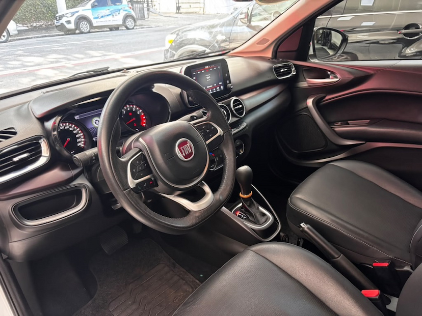 Foto do veículo FIAT CRONOS 1.8 E.TORQ FLEX PRECISION AT6 2019 40.281 KM 74.777,00