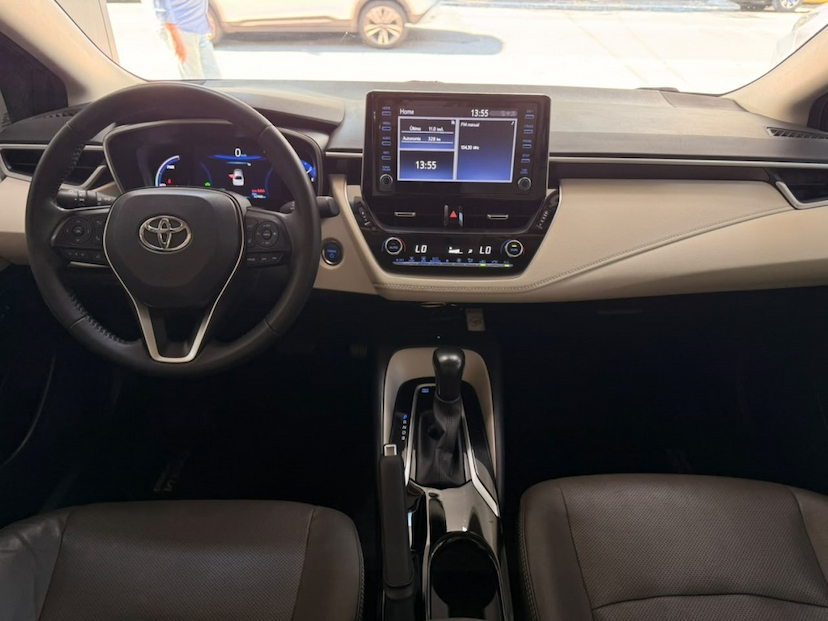Foto do veículo TOYOTA COROLLA 1.8 VVT-I HYBRID FLEX ALTIS PREMIUM CVT 2023 52.988 KM 138.777,00
