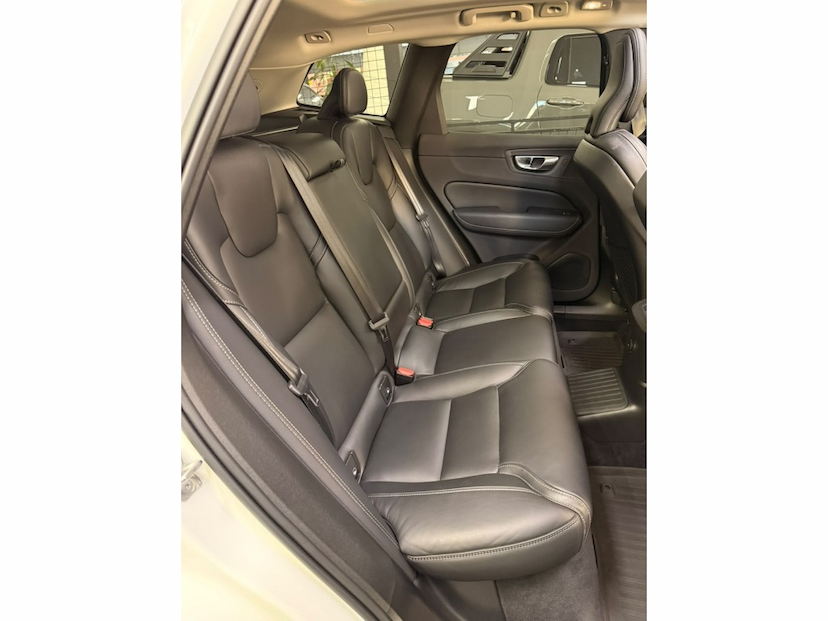 Foto do veículo VOLVO XC60 2.0 T8 RECHARGE ULTIMATE AWD GEARTRONIC 2023 47.918 KM 259.777,00