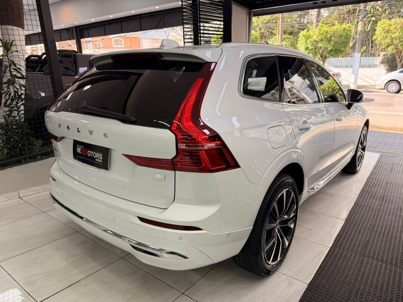 Foto do veículo VOLVO XC60 2.0 T8 RECHARGE ULTIMATE AWD GEARTRONIC 2023 47.918 KM 259.777,00