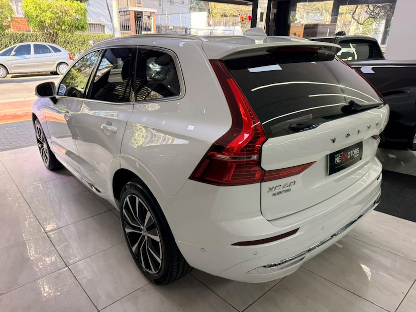 Foto do veículo VOLVO XC60 2.0 T8 RECHARGE ULTIMATE AWD GEARTRONIC 2023 47.918 KM 259.777,00
