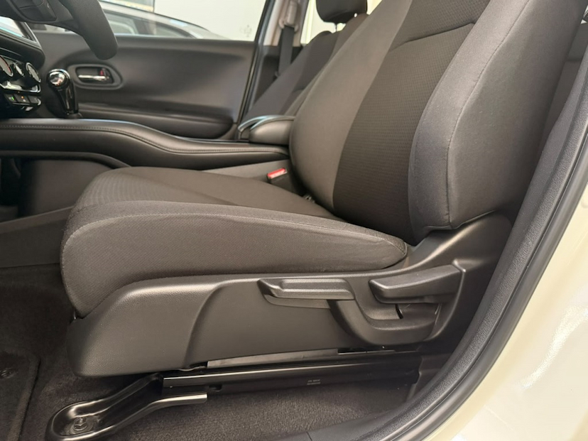Foto do veículo HONDA HR-V 1.8 16V FLEX LX 4P AUTOMÁTICO 2021 21.564 KM 118.777,00
