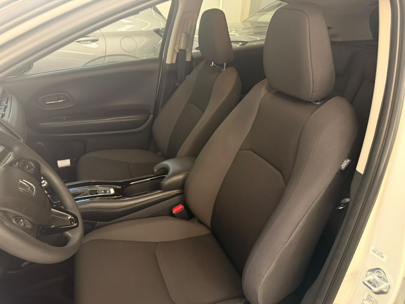 Foto do veículo HONDA HR-V 1.8 16V FLEX LX 4P AUTOMÁTICO 2021 21.564 KM 118.777,00