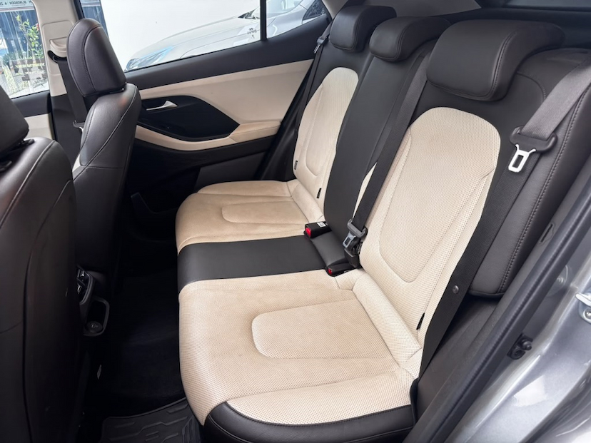 Foto do veículo HYUNDAI CRETA 2.0 FLEX ULTIMATE AUTOMÁTICO 2022 39.734 KM 133.777,00